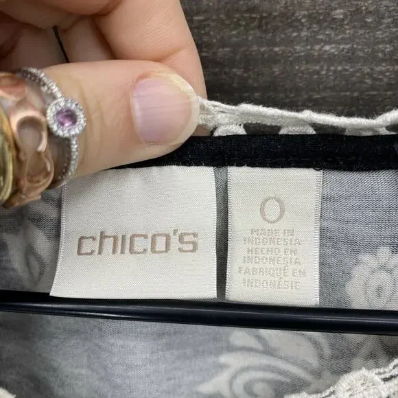 Chico's Women's Medallion Print 3/4 Sleeve Knit Lace Trim Top Sz 0/S/4 Black - Picture 7 of 9